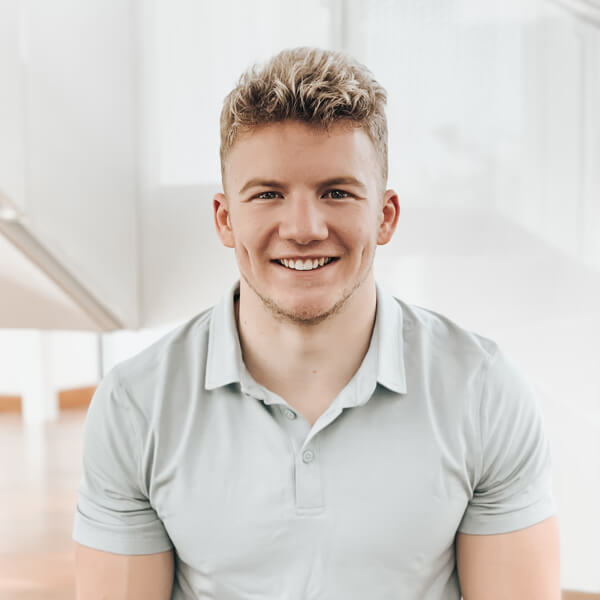 Dozentin Jackie Riggs bespricht Content-Planung und Feedback